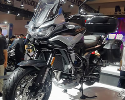 宗申賽科龍650CC大排量摩托車